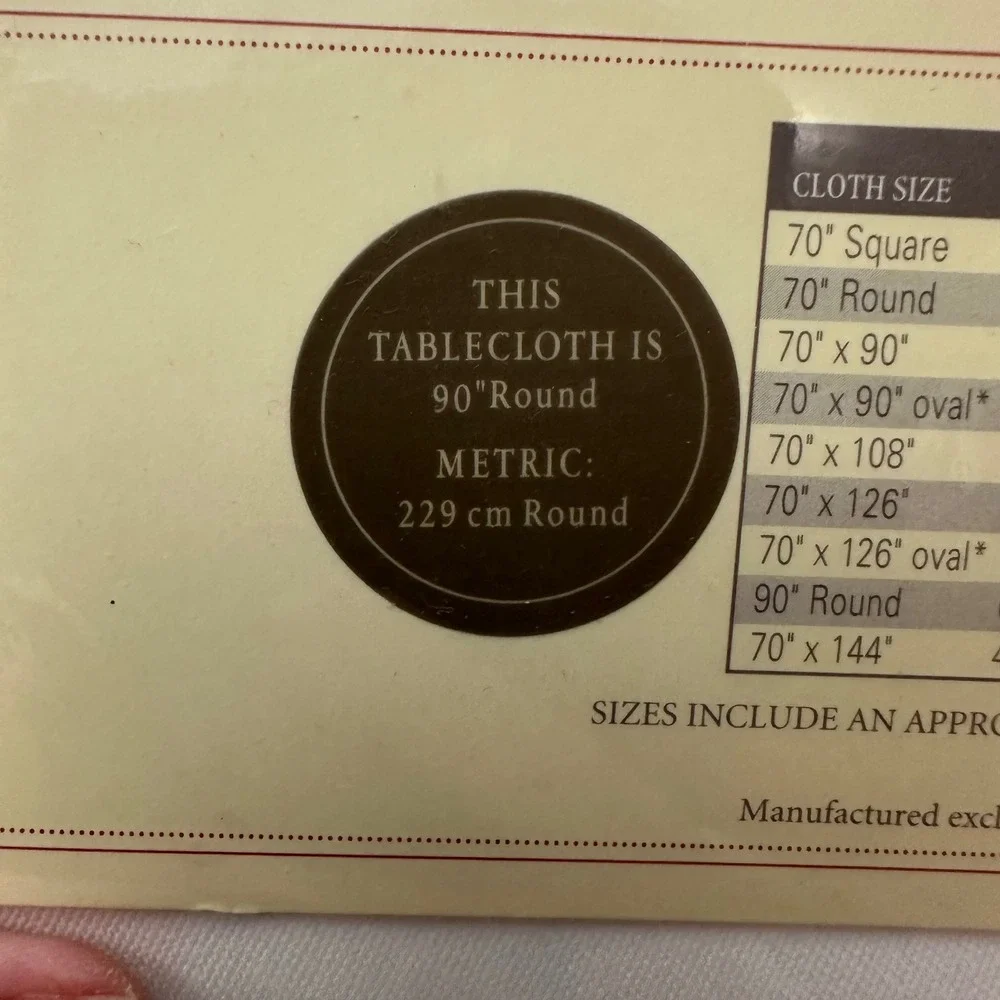 Williams-Sonoma Hotel Tablecloth White 90 inch Round — NEW 100% Cotton
